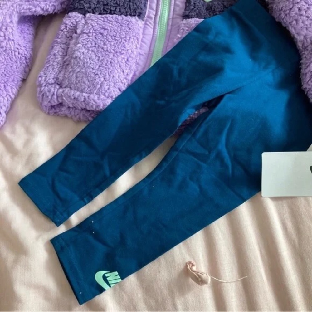 Nike Super Warm Winter Jacker Fluffy Purple leggings set 6247 - Picture 3 of 7